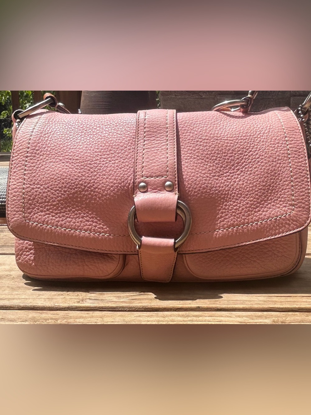 Coach soho Y2K flap rings Classic Pink pebbled Leather Shoulder Bag. Hang tag. - Picture 3 of 6